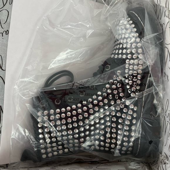 BRAND NEW UNWORN Wild Pair Ryyder Lace-Up Lug Sole Combat Size 6W - Picture 4 of 5